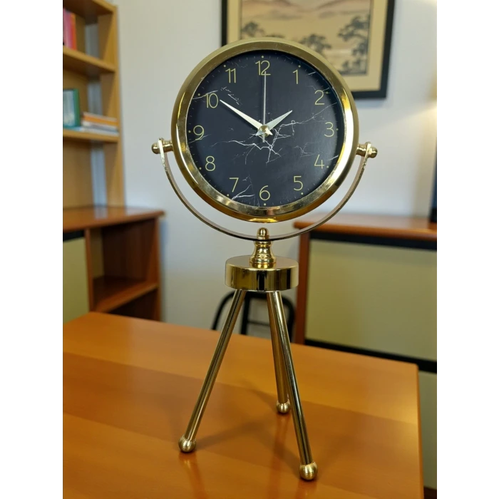 Gold & Black Uyumlu Şık Üç Ayaklı Metal Masa Saati