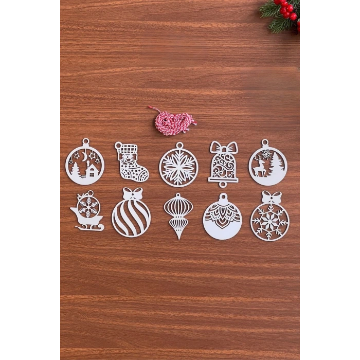 İpek Yıldızı® 10 Parça Kırmızı Beyaz İpli Karışık Model Ahşap Yılbaşı Ağaç Süsü