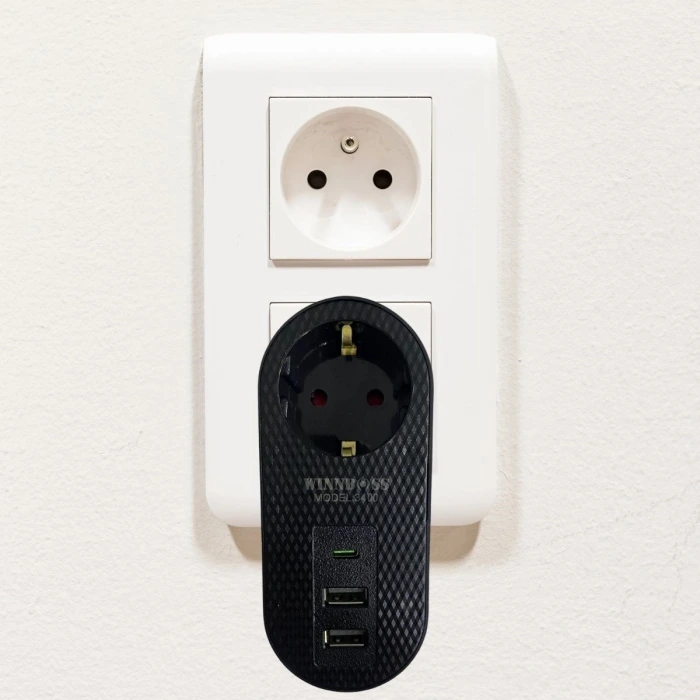 İpek Yıldızı® 2 USB,1 TYPE-C Girişli 1li Çocuk Korumalı,Isıya Karşı Dayanıklı 2500Watt Termal Akım Korumalı Priz