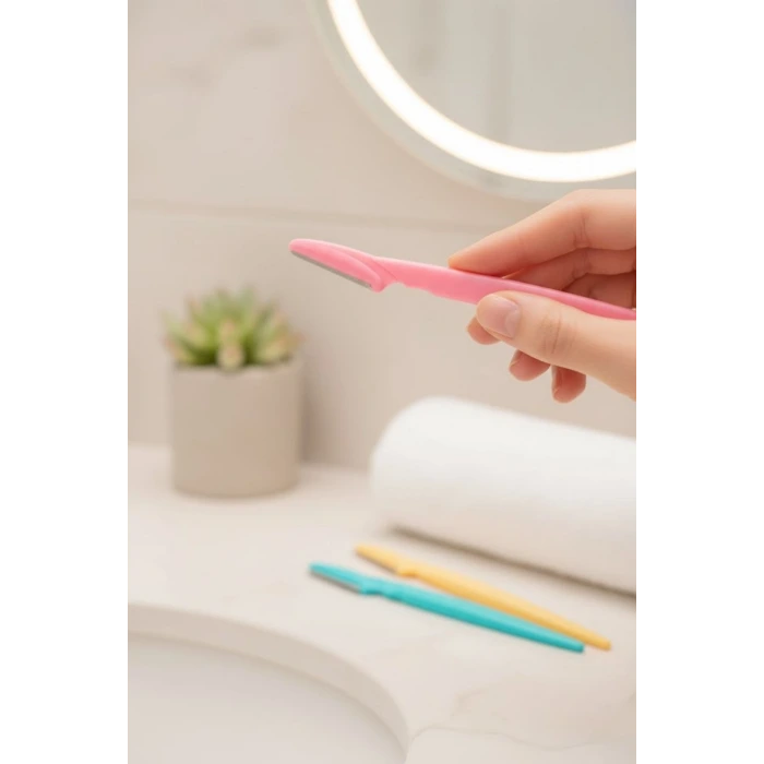 İpek Yıldızı® 3’lü Kadın Kaş Usturası Seti – Hassas Ciltler İçin Güvenli Yüz Tüy Temizleme Bıçağı