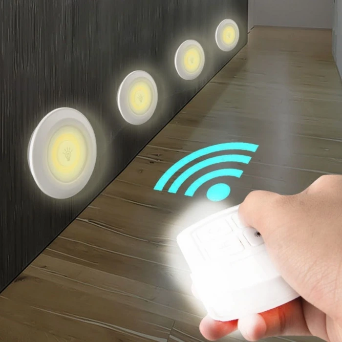 İpek Yıldızı® 3lü Uzaktan Kumandalı Pilli Yapışkanlı Kablosuz Led Spot Lambalar