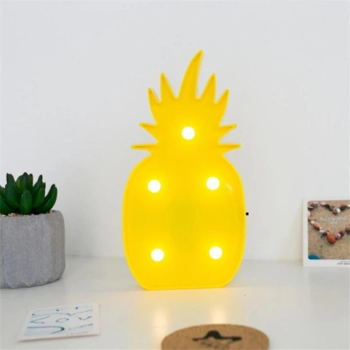 İpek Yıldızı® Ananas Şeklinde Ledli Dekoratif Eğlenceli Çocuk Gece Lambası