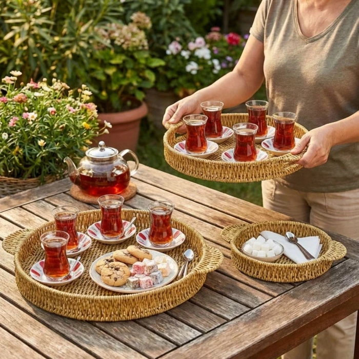 İpek Yıldızı® İç İçe Geçebilen 3’lü Yuvarlak Plastik Rattan Tepsi Seti–Hasır Görünümlü Çok Amaçlı Servis ve Sunum Tepsileri