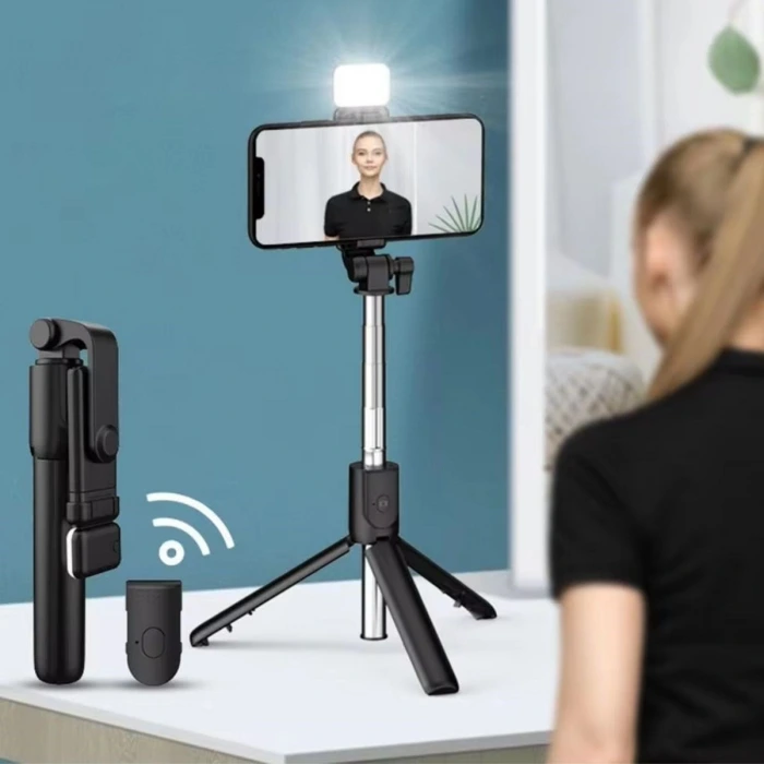 İpek Yıldızı® Kendiliğinden LED Işıklı Kumandalı Uzayabilen Selfie Çubuğu,Masa Üstü Tripod