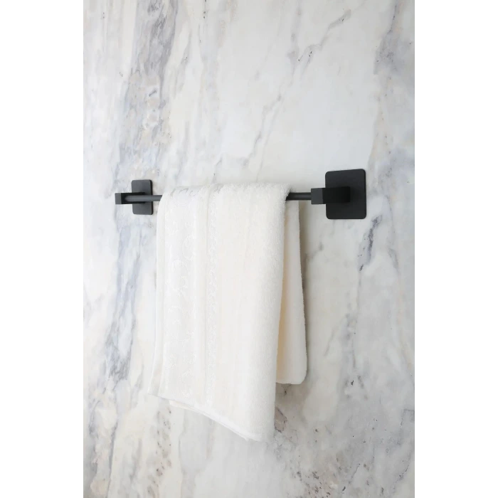 İpek Yıldızı® Kendiliğinden Yapışkanlı Siyah Çubuk Havluluk