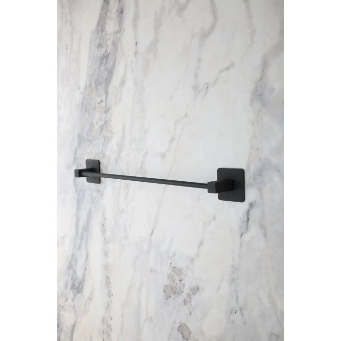 İpek Yıldızı® Kendiliğinden Yapışkanlı Siyah Çubuk Havluluk