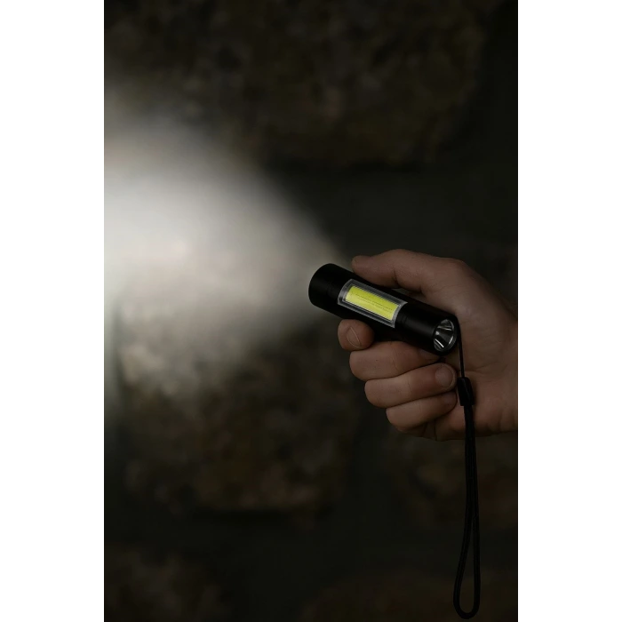 İpek Yıldızı® Kutulu Mini El Feneri – Taşınabilir LED Kamp ve Acil Durum El Lambası Plastik Gövde