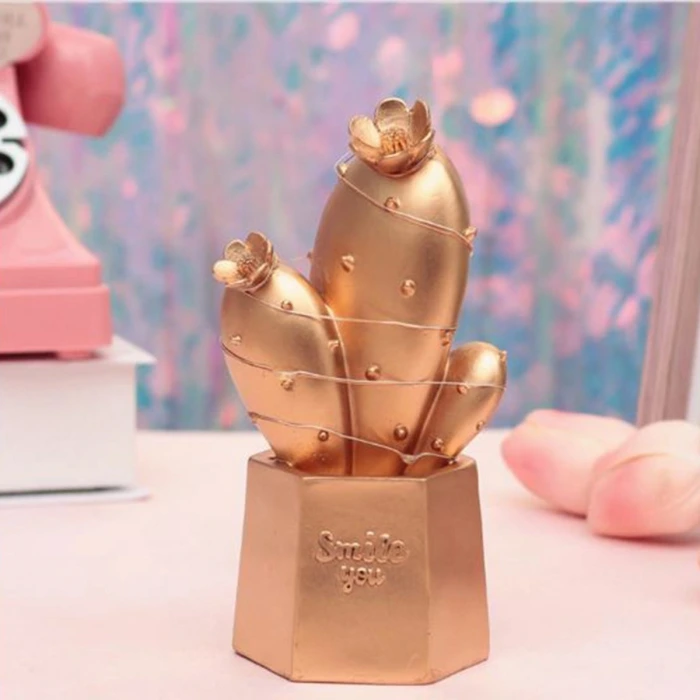 İpek Yıldızı® Led Işıklı Sevimli Kaktüs Dekoratif Masa Lambası Mini Biblo Gece Lambası Gold