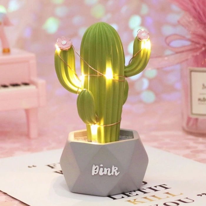 İpek Yıldızı® Led Işıklı Sevimli Kaktüs Dekoratif Masa Lambası Mini Biblo Gece Lambası Yeşil