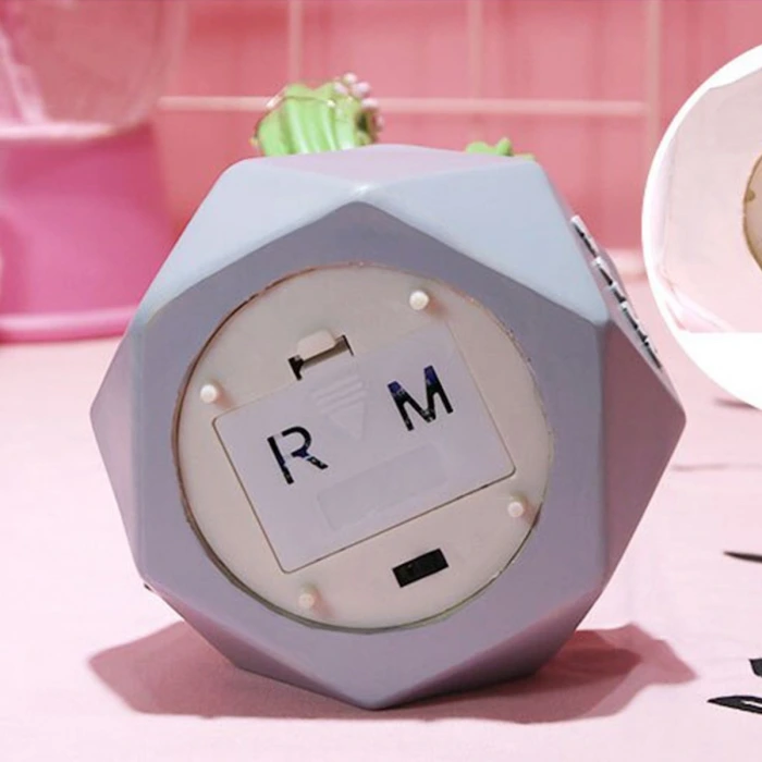 İpek Yıldızı® Led Işıklı Sevimli Kaktüs Dekoratif Masa Lambası Mini Biblo Gece Lambası Yeşil