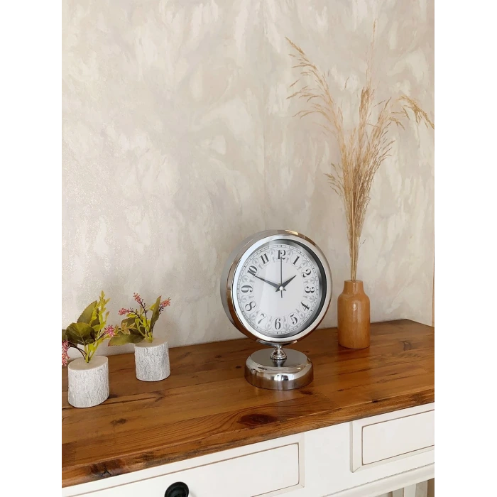 Krom Metal Desenli Masa Saati 25×20 cm