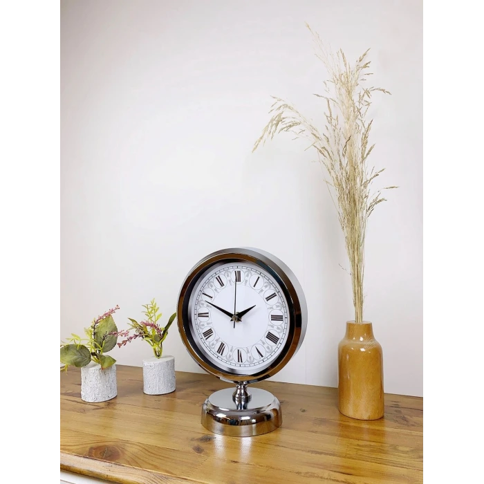 Krom Metal Desenli Roma Rakamlı Masa Saati