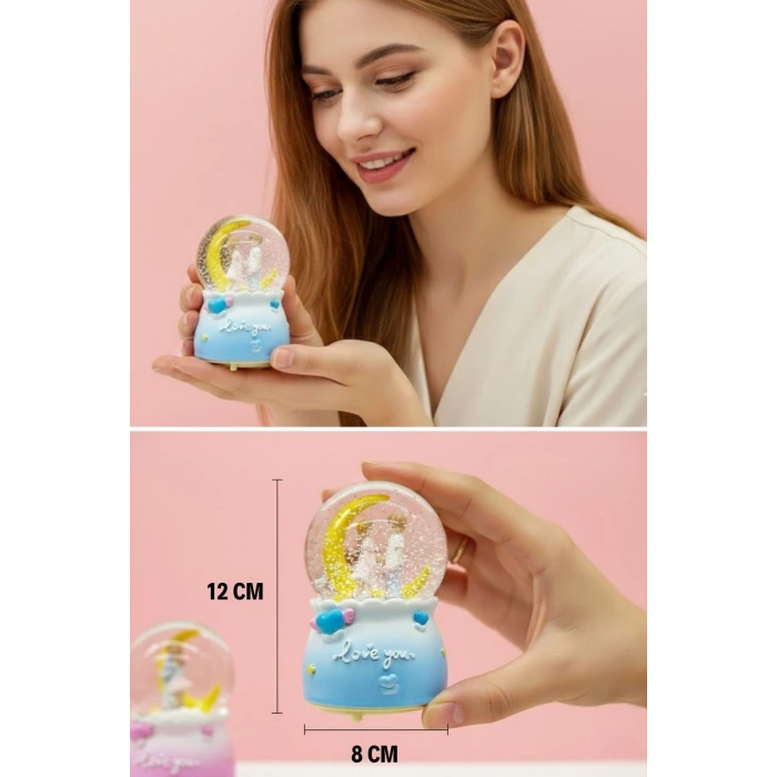 Pilli Işıklı Müzikli Kar Küresi–Hilal Ay Figürlü Romantik Masaüstü Biblo, LED Aydınlatmalı Dekoratif Hediyelik Kar Küresi