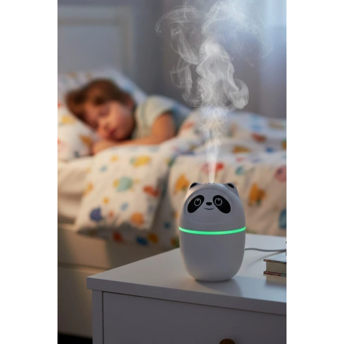 Sevimli Panda Figürlü Hava Nemlendirici – Ultrasonik Soğuk Buhar Makinesi, LED Işıklı Masaüstü Oda Nemlendirici