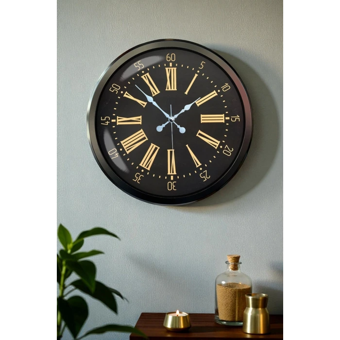 Siyah Roma Rakamlı 52 Cm Metal Duvar Saati
