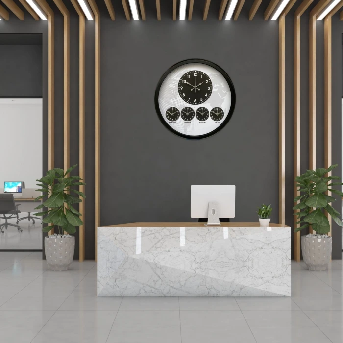 Siyah Sade ve Şık 52 Cm Dünya Saati