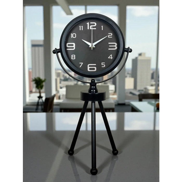 Siyah Zarif Üç Ayaklı Masa Saati