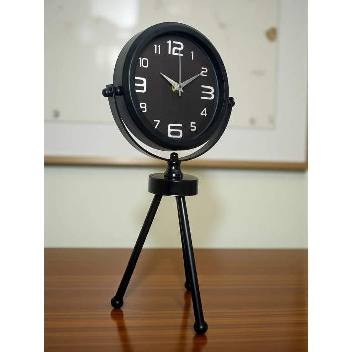 Siyah Zarif Üç Ayaklı Masa Saati
