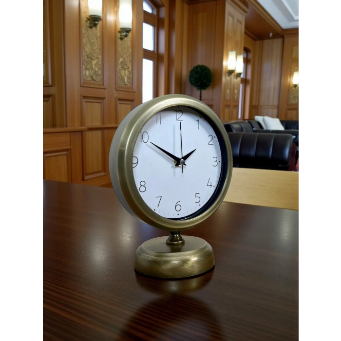 Vintage 25 x 20 Cm Sade Metal Masa Saati