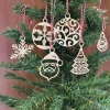 İpek Yıldızı® 6 Parça Kırmızı Beyaz İpli Noel Babalı ve Kar Tanesi Model Ahşap Yılbaşı Ağaç Süsü