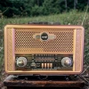 İpek Yıldızı® Retro, Nostaljik, Ahşap Tasarım Bluetooth Hoparlörlü, Şarjlı, Taşınabilir Otantik Tasarımlı FM/AM Destekli Radyo NS8098