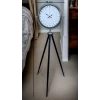 Krom 24 Saat Göstergeli Özel Tasarım Tripod Ayaklı Saat
