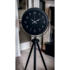Sade Siyah Tripod Ayaklı Saat