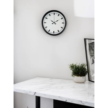 36 Cm Siyah Sade Standart Duvar Saati