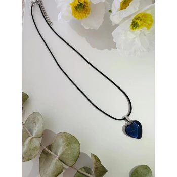 Lacivert Kalpli Kolye – Siyah İpli El Yapımı Tasarım