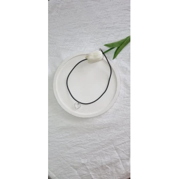 El Yapımı Beyaz Kalpli Kolye