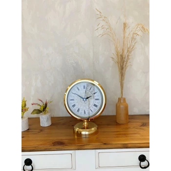 Gold Metal Çini Desenli Roma Rakamlı Masa Saati