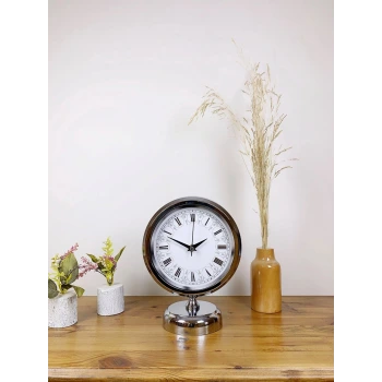 Krom Metal Desenli Roma Rakamlı Masa Saati