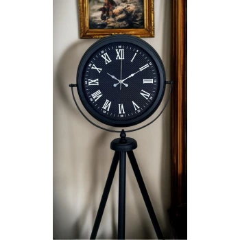 Midnight Black Tripod Ayaklı Saat