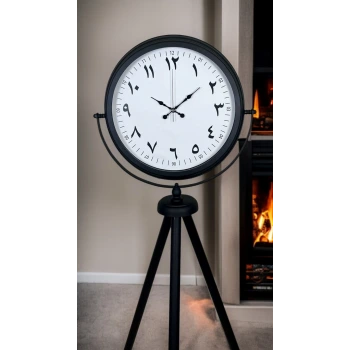 Siyah Arap Rakamlı Sıradışı Tasarım Tripod Ayaklı Saat