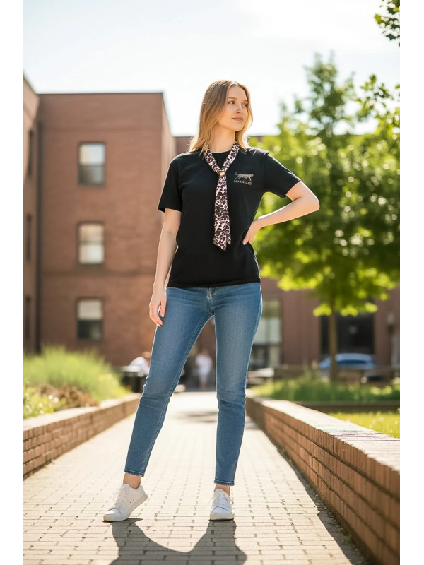 Sheenza Kadın Leopar Fular Detaylı Oversize Tişört