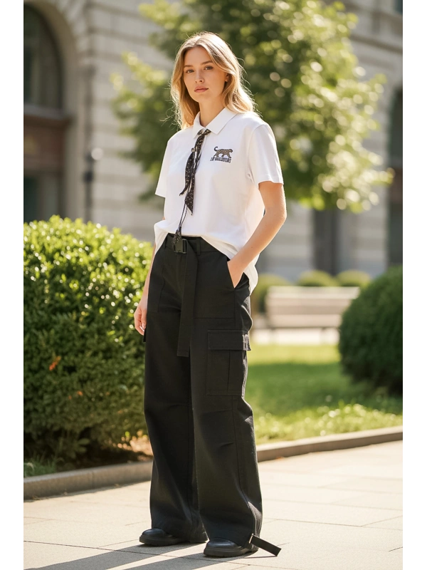 Sheenza Nakış Detaylı Beyaz Polo Yaka Kadın Tişört