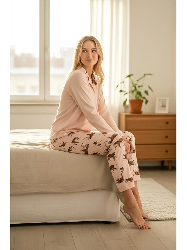 Kadın Pudra Kaplan Desenli Düğmeli Pijama Takımı -2