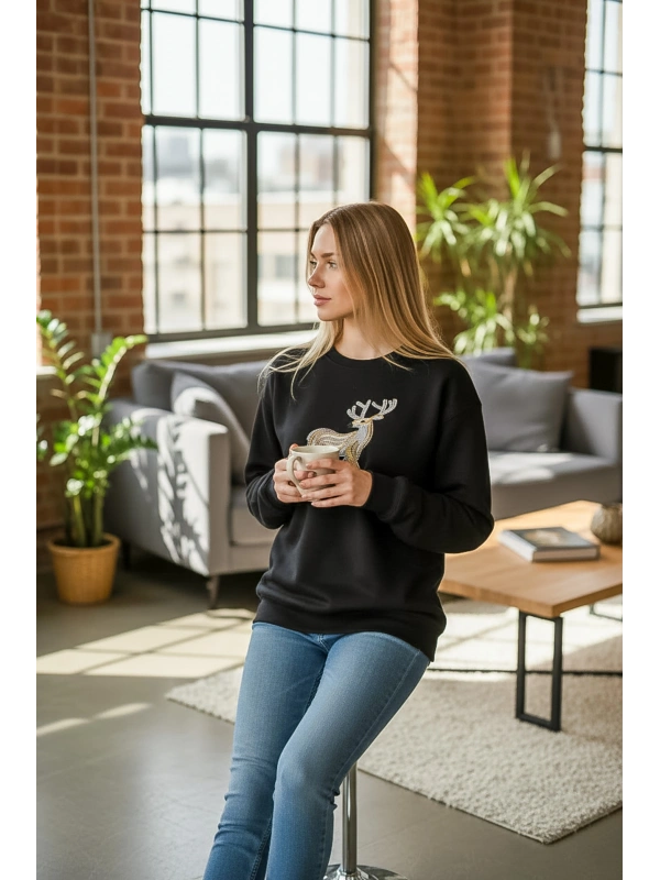 Sheenza Kadın Siyah Geyik İşlemeli Sweatshirt