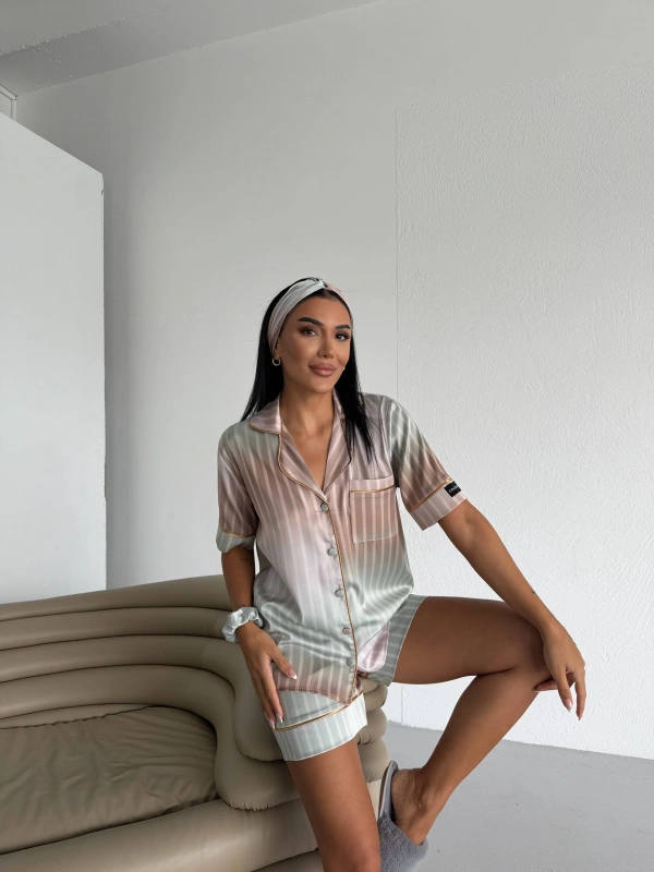 Sheenza Saten Çizgili Kısa Kollu Şortlu Pijama Takımı – Çok Renkli