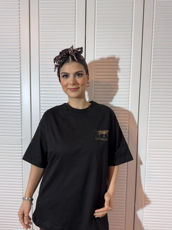 Sheenza Kadın Leopar Fular Detaylı Oversize Tişört