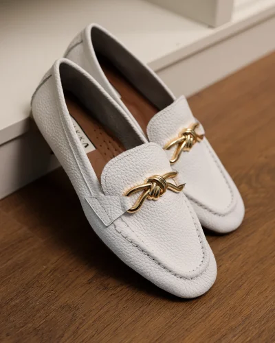 Hakiki Deri Cameron Kadın Beyaz Metal Tokalı Loafer Babet