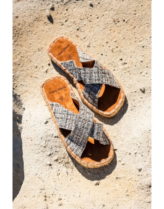 Zeta Gri Çizgili Çapraz Keten Erkek Terlik