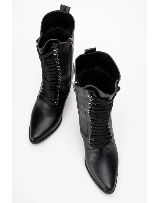 Maria Kadın Siyah Cilt Bağcıklı Postal Western Dallas Bot