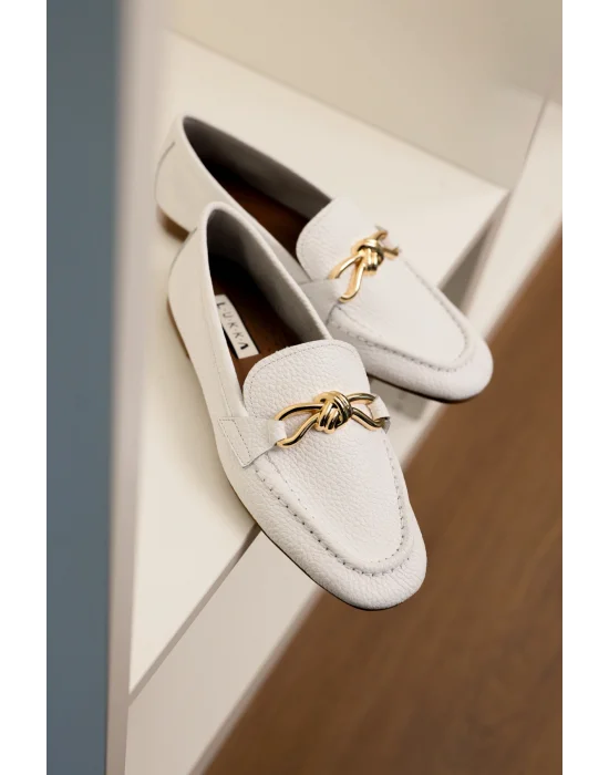 Hakiki Deri Cameron Kadın Beyaz Metal Tokalı Loafer Babet