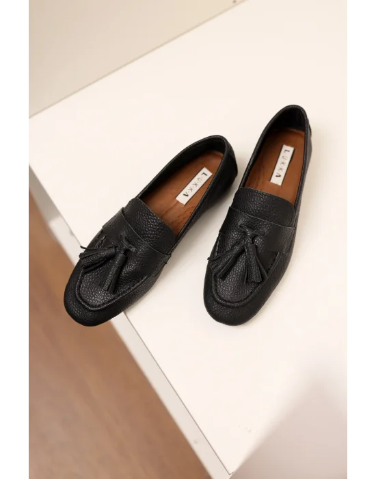 Hakiki Deri Kadın Siyah Adeen Ponponlu El yapımı Babet