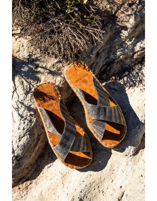 Zeta Gri Çizgili Çapraz Keten Erkek Terlik