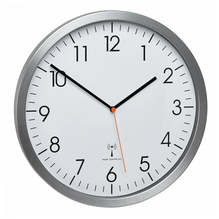 Alüminyum çerçeveli analog radyo kontrollü saat