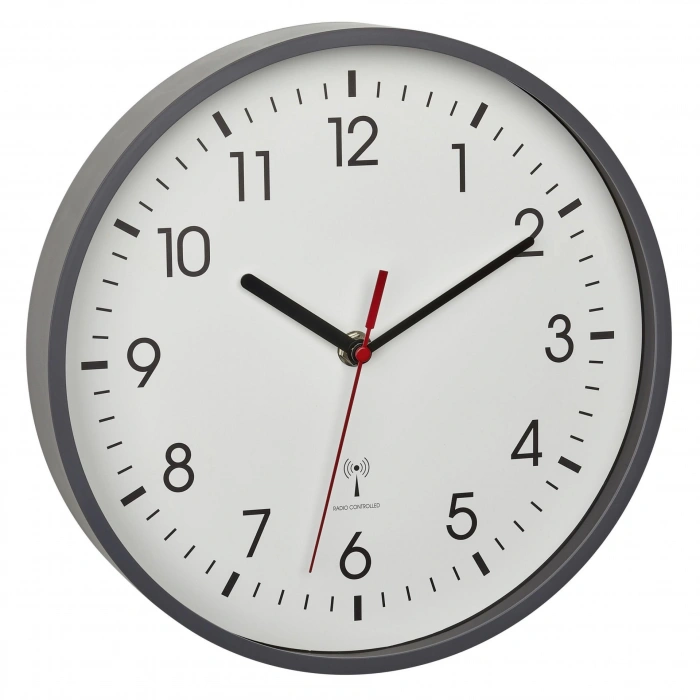 Analog radyo kontrollü saat