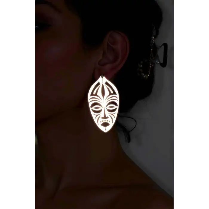 Beyaz Reflektörlü Etnik Yüz Küpe, Tarz Lazer Kesim Küpe - APBJ022