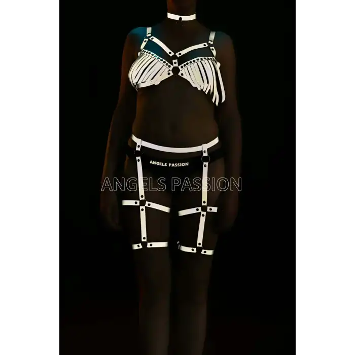 Beyaz Reflektörlü Püsküllü Sütyen Jartiyer Takım - APFT447